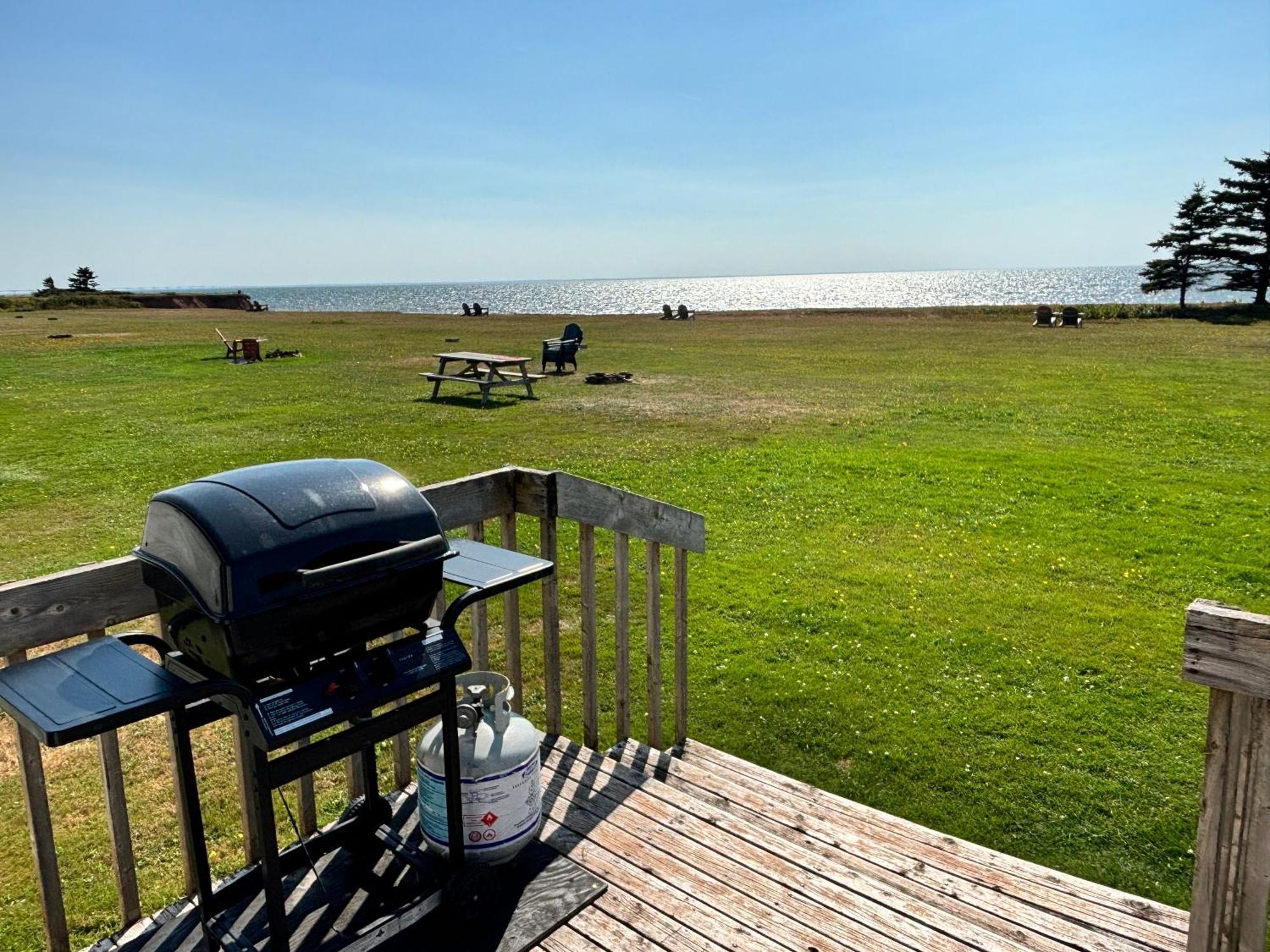 Cottages On Pei-Oceanfront Bedeque Exterior photo