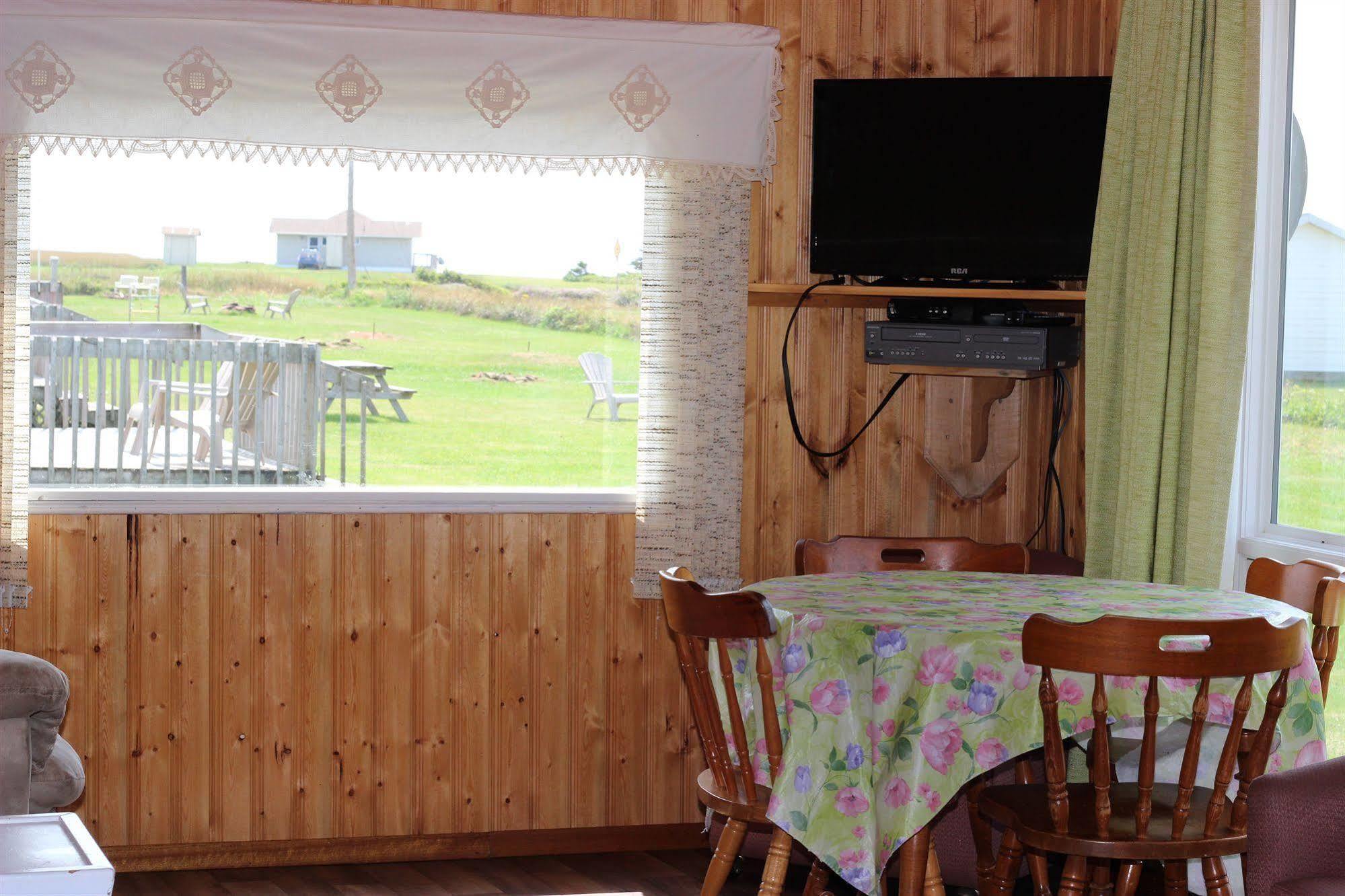 Cottages On Pei-Oceanfront Bedeque Exterior photo