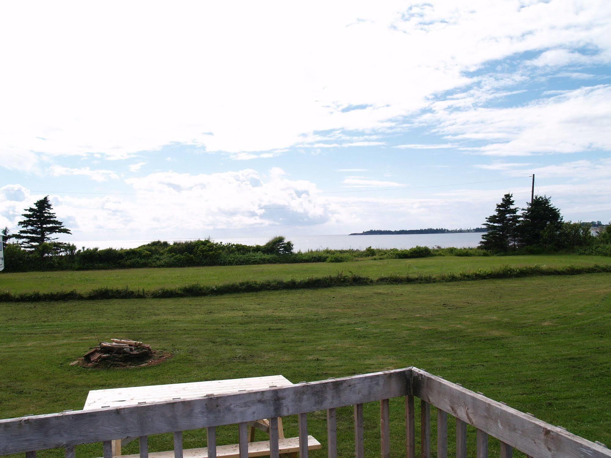 Cottages On Pei-Oceanfront Bedeque Exterior photo